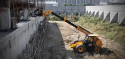 530-110-telehandler-stage-v-banner telehandler