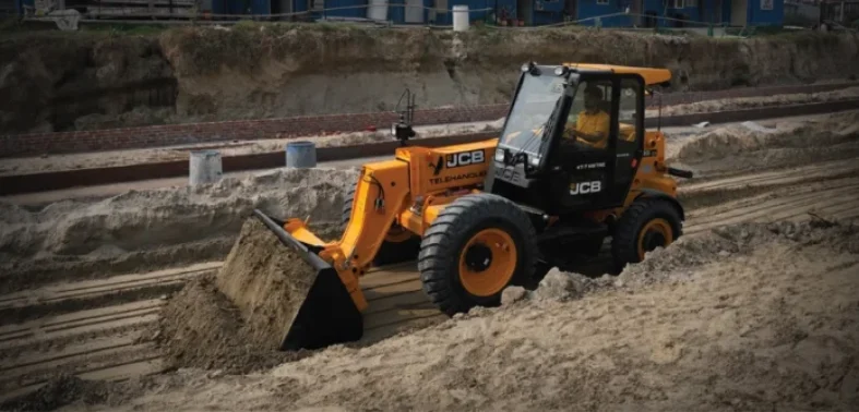 540-70-telehandler-stage-v-banner telehandler